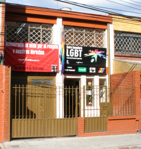 Después de mirar muchas casas, finalmente el primer centro comunitario LGBT que tuvo Bogotá estaba ubicado en la Calle 66 # 9A-28, en Chapinero. Foto: Colombia Diversa.